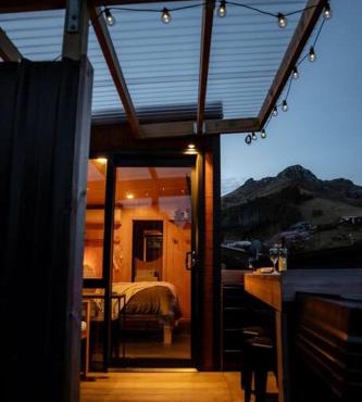 Cass Bay Retreat with Outdoor Bath Christchurch