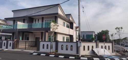 Cassa Vistana Homestay Alor - Langgar near HSB