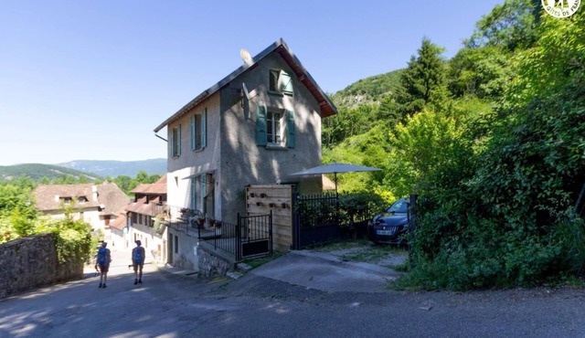 CASSANOS - CHANAZ - Gîte