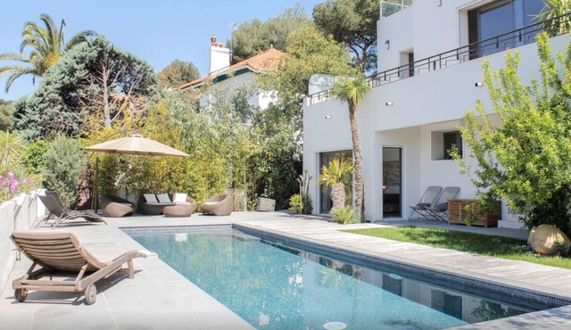 Cassis Modern Villa, Sea View, Heated Pool, 800m village and beach, Provence