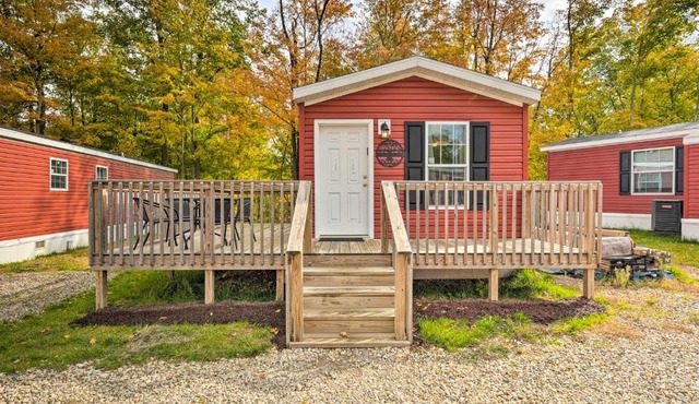 Cassopolis Cabin Close to Parks and Fishing!