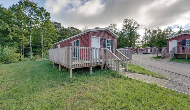 Cassopolis Cabin w/On-Site Fishing Pier!