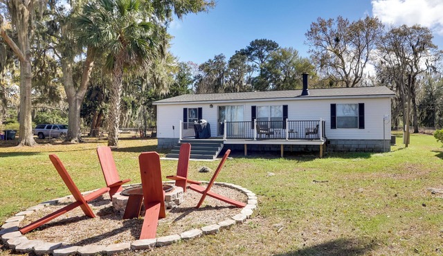 Cast & Relax! Peaceful Lake House in Midway