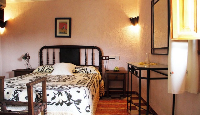 Castaño Apartment: the old house