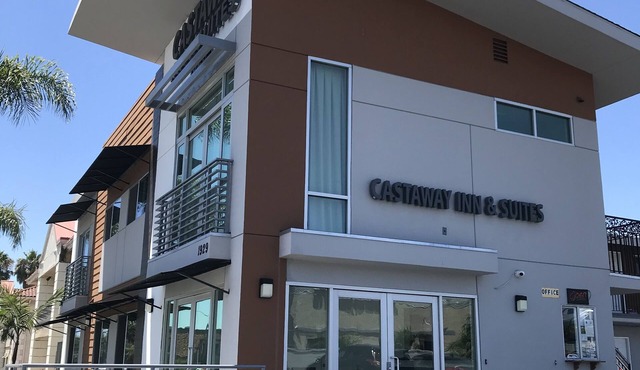 Castaway Motel