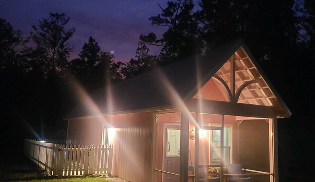 Castaway Tiny Home in Bon Secour near Bon Secour River, 8 miles to sportsplex