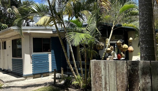 Castaways on Fraser - K'Gari (Fraser Island)
