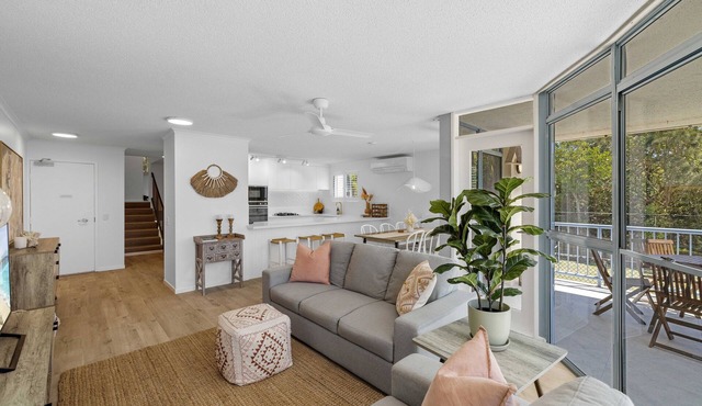 Castaways Beach luxury beachfront apartment