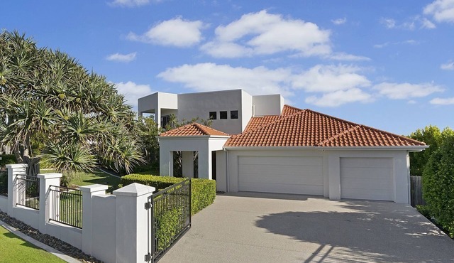 Castaways Beachside Family Retreat - 44 Driftwood Drive