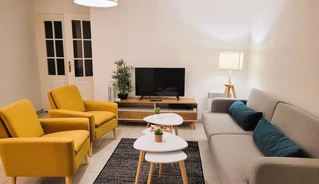 Casteljaloux Appartement 2 chambres balcon parking résidence calme