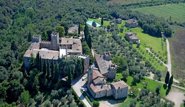 Castello di Modanella in Rapolano Terme