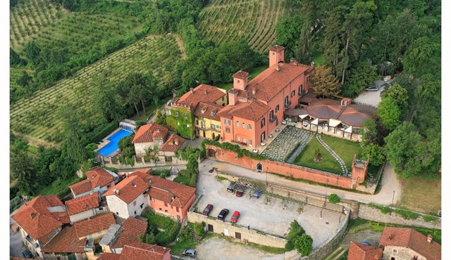 Castello Rosso in Costigliole Saluzzo