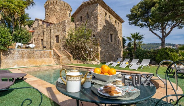 Castillo Can Xirau Piscina Privada Vistas Mar Aire Acondicionado