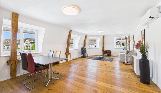 Castle apartment in the center of Rapperswil - Schnydershome