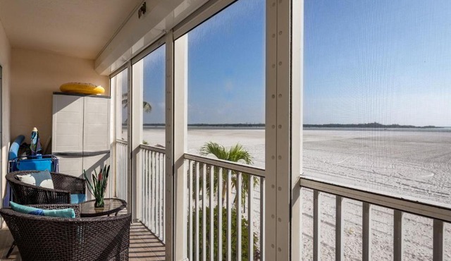 Castle Beach 105, Gulf Front, 2 Bedrooms, , Elevator, Sleeps 6, Heated Pool