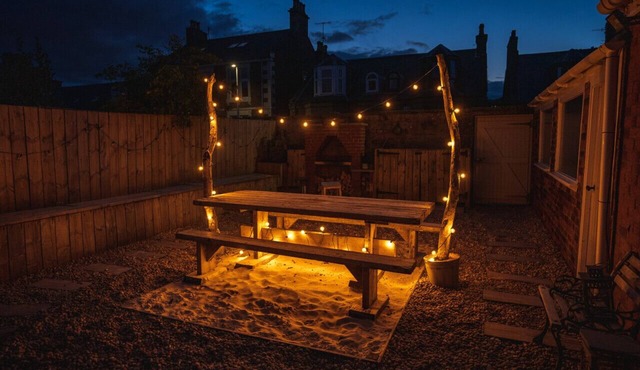 Castle Beach - Spectacular Victorian Villa