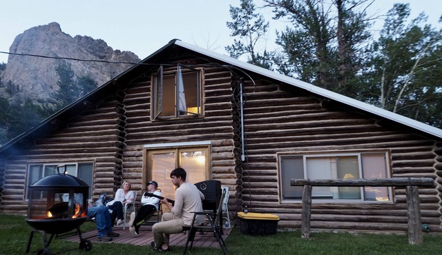 Castle Creek Cabin - Outdoor Lover's Dream!
