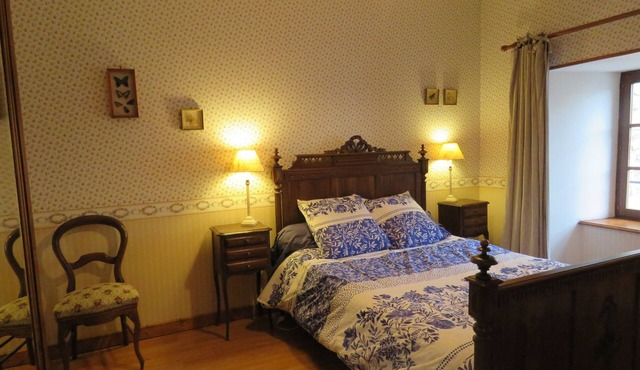 Castle for 19 people. Auvergne Puy de Dome