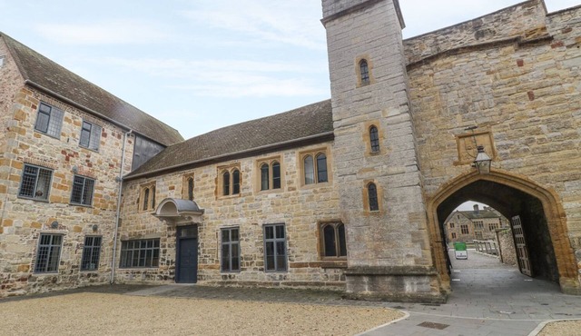 CASTLE HOUSE, family friendly in Taunton