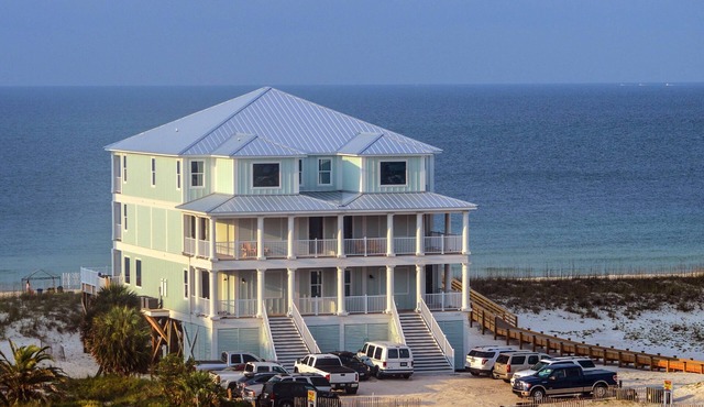 "Castle in the Sand West" Orange Beach AL-9 BDRM/9.5Bth Prvt Pool.Great Location