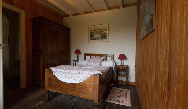 Castle life in the middle of the vineyards compostelle room