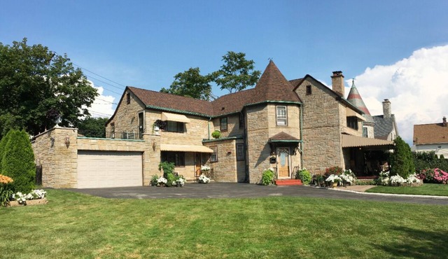 Castle Oasis Buffalo Apt., Licensed & Inspected, Gated & Walled-off.