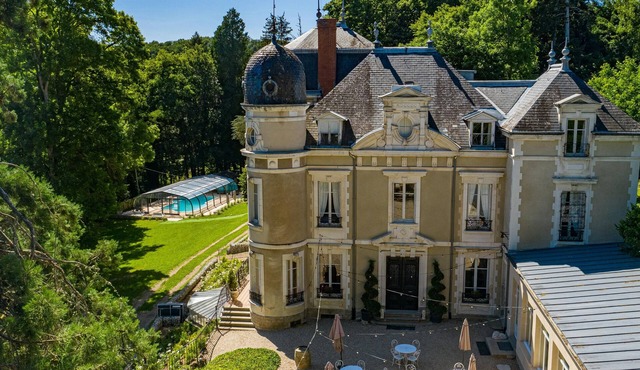 Castle of Frétoy in Burgundy