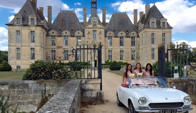 Castle of Saint-Loup sur Thouet - Medieval Fortress & XVIIth Castle