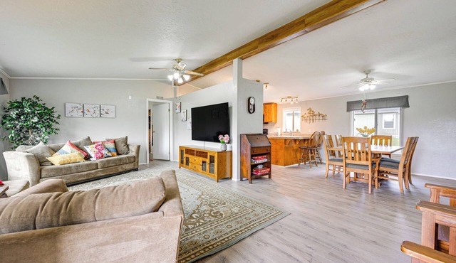 Castle Rock Home Near Cowlitz River, Dogs Welcome!