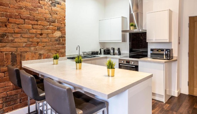 Castle Street Aparthotel by UStay