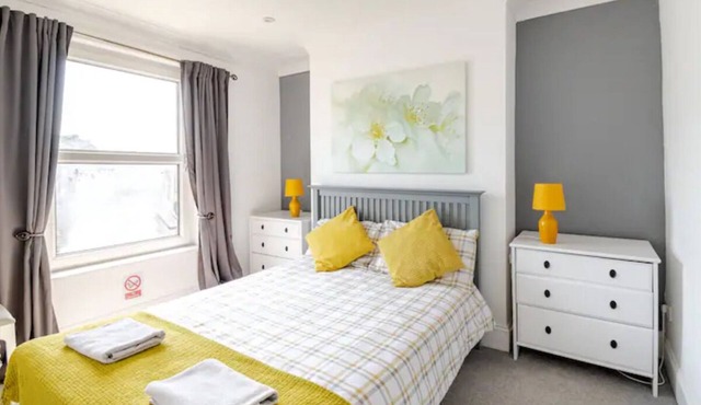 Castle View 2 Bedroom family -friendly Apartment in Hastings Town Centre