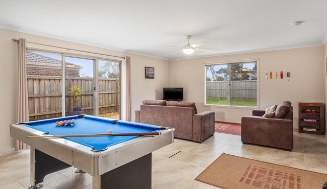 Castlecombe Family Villa