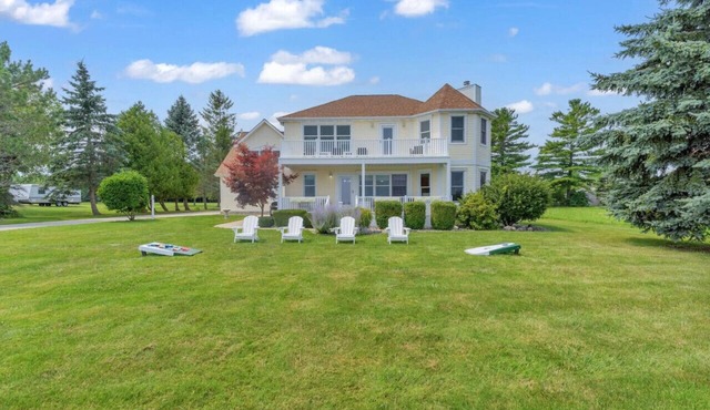 Castleview Cove- 5Bd 4Ba Lakefront Luxury Retreat!