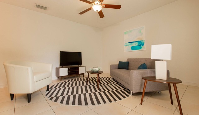 Casual & Cozy Fort Lauderdale Getaway