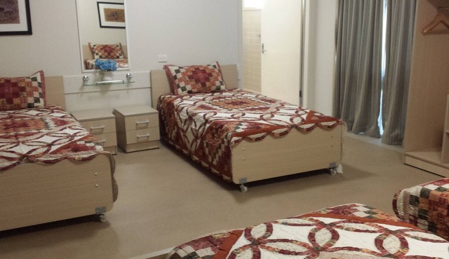 CATALINA LAKEFRONT RETREAT Fully accessible. Note special conditions below