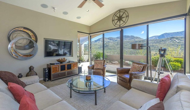Catalina Mountain View and golf galore