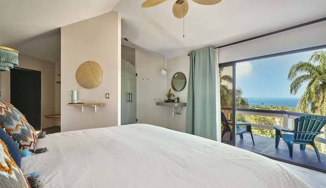 Catalina Tropical Lodge