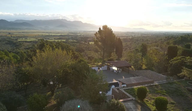Catalonia bay of Roses large house 35 km border 15 km sea