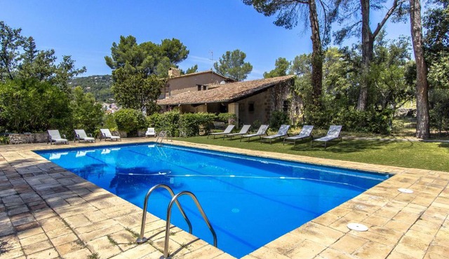 Catalunya Casas Heavenly Haven for 16 pax , 30km from Barcelona!