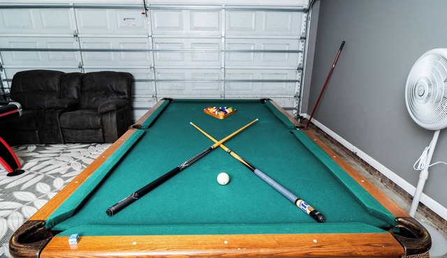 Cataula house: pool & games