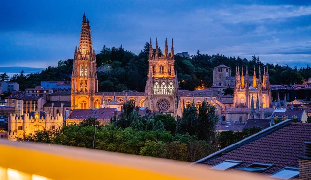 Catedral - Apartamentos Burgos Deluxe