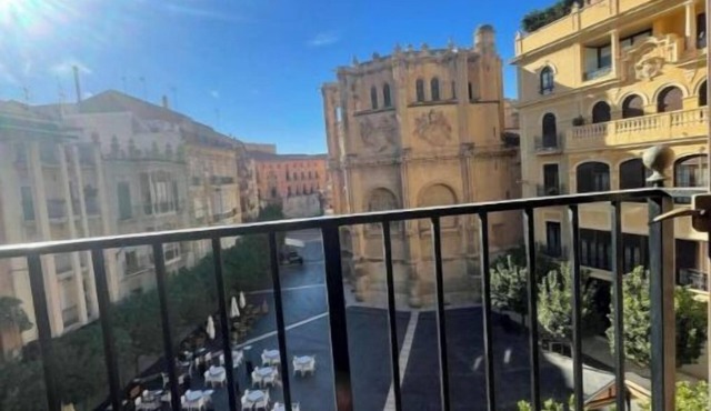 Catedral Plaza