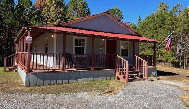 Catfish House-1 bedroom with spacious free parking