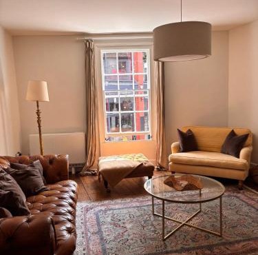 Catherine Hill House Grade 2 Listed Apartment, Frome