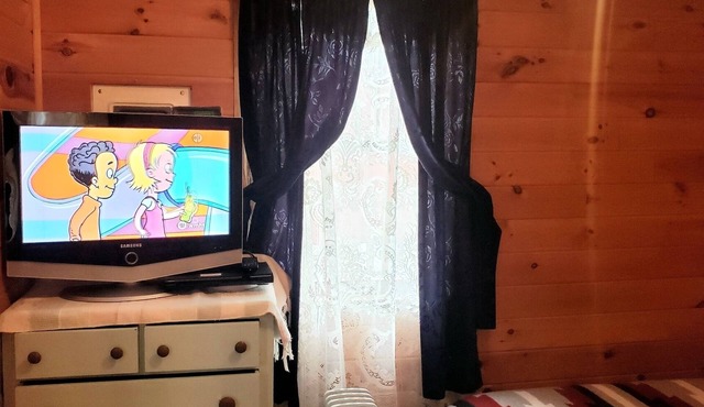 Catskill Bungalow - Tiny House Vacation for couples, Windham & Hunter NY, skiing