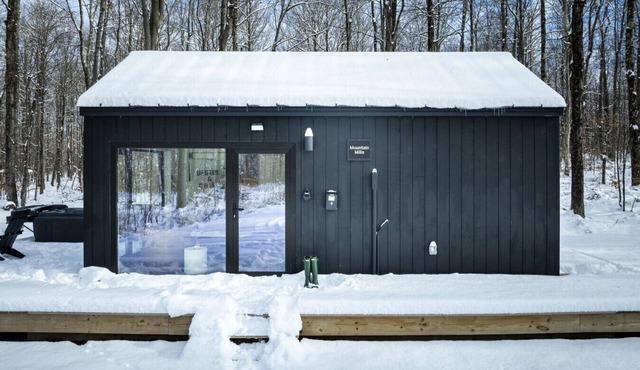 Catskill Modern Tiny Escape Hot Tub Sauna Outdoor Theatre