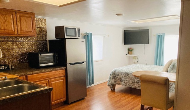 Catskill Mountain Studio on estate with stunning views