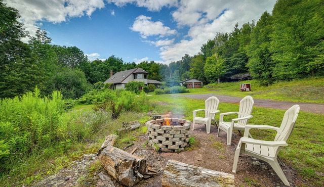 Catskills Mountain Cabin in Bloomville!