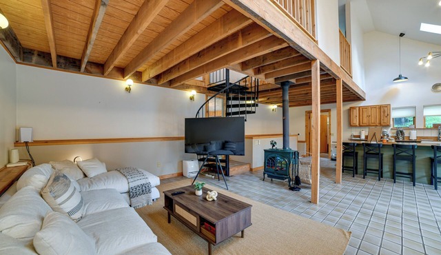 Catskills Mountain Cabin in Bloomville!