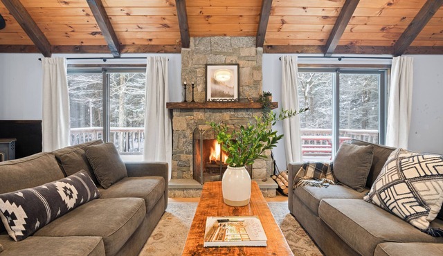 Catskills Mountain Home Near Windham w/Fireplace & Open Living | Deer Run Lodge